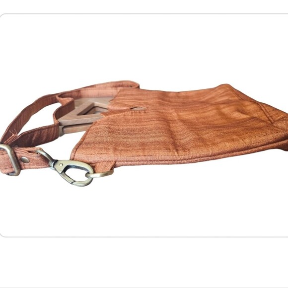 Stylish Modern Shoulder Bag With Wooden Handle NWOT Cloth Lightweight - Picture 5 of 15